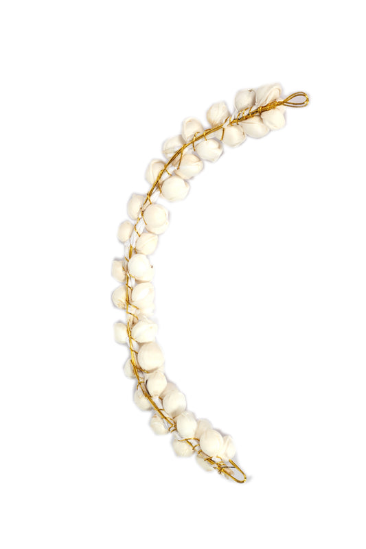 Ritzkart Flower Hair Bun Beautiful Hair Gajra Accessories for Women,Small Artificial Flower Gajra Hair Bun for Occasion/Festival 20 Gram (Pack of 1)