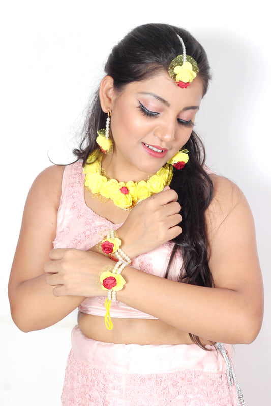 Ritzkart 6 PC Set Artificial Flower Haldi Jewelry Set For Women Floral Mehndi / Haldi \ Bridal\/Baby Shower